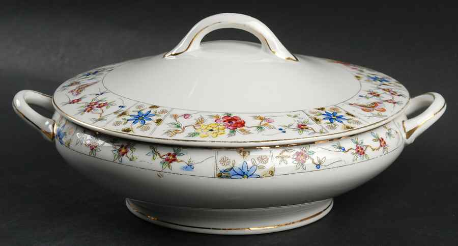 Mystery #122 Round Covered Vegetable by Noritake-1