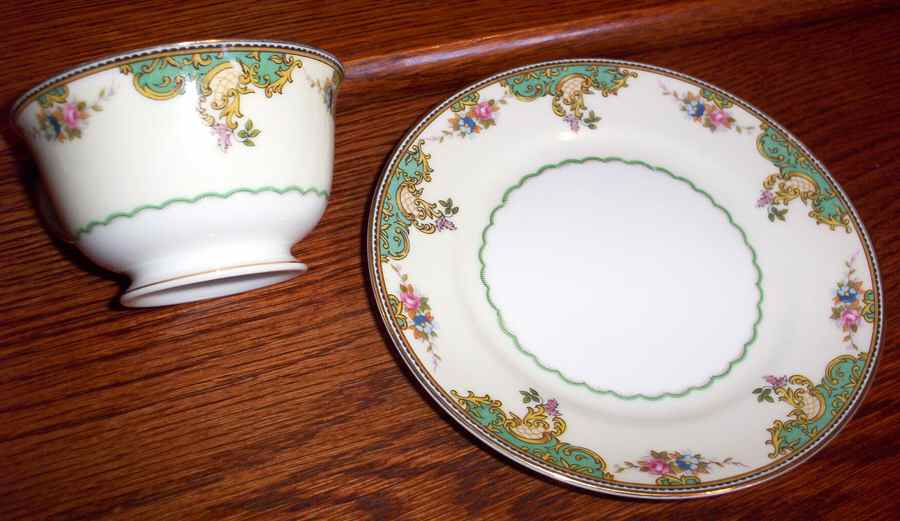 Mystery #125 Footed Cup by Noritake-1