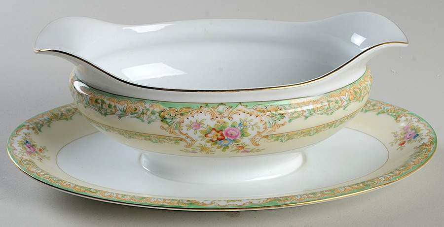Mystery #134 Gravy Boat with Attached Underplate by Noritake-1