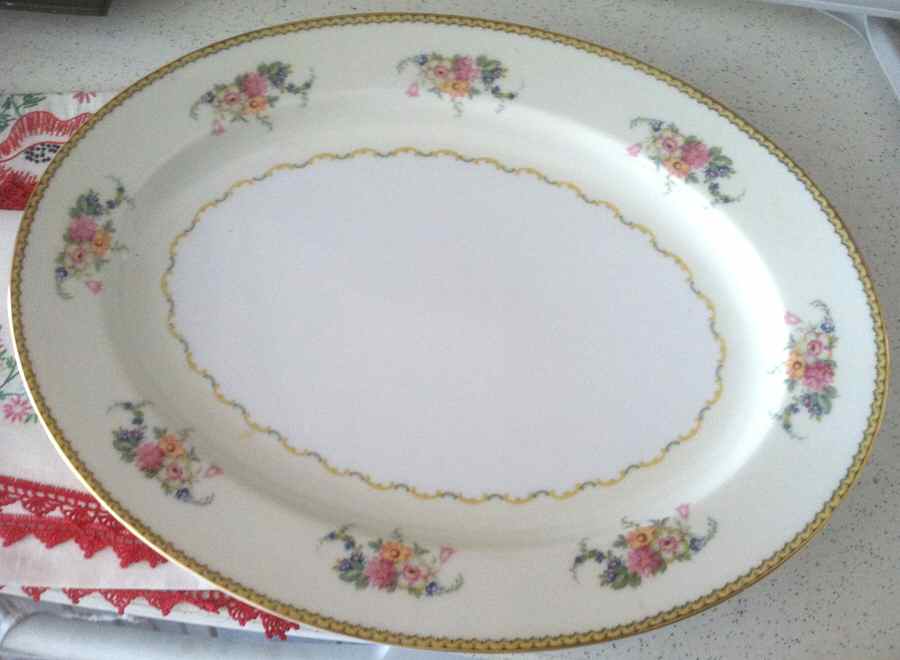 Mystery #153 12" Oval Serving Platter by Noritake-1