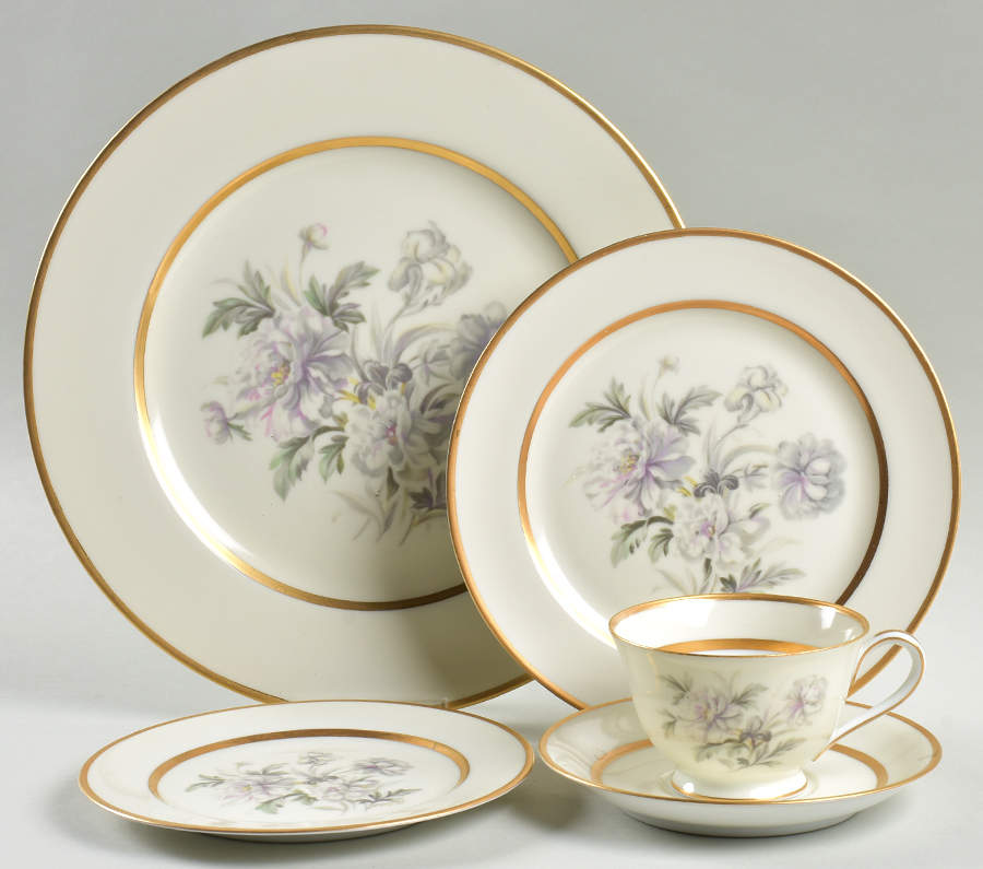 Mystery #165 5 Piece Place Setting by Noritake-1