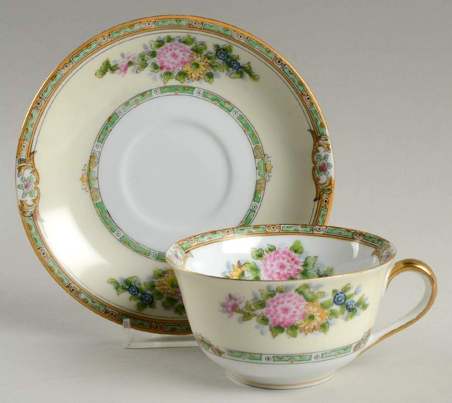 Mystery #186 Footed Cup & Saucer Set by Noritake-1