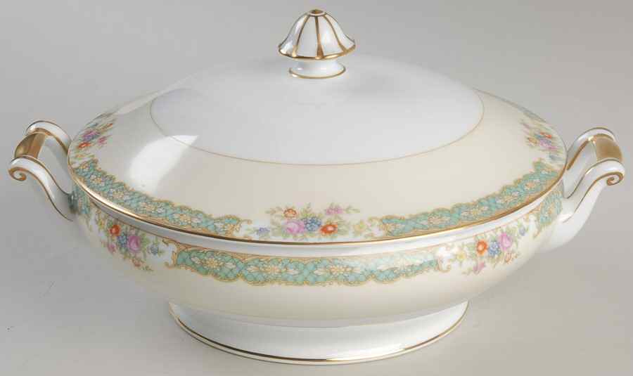 Mystery #191 Round Covered Vegetable by Noritake-1