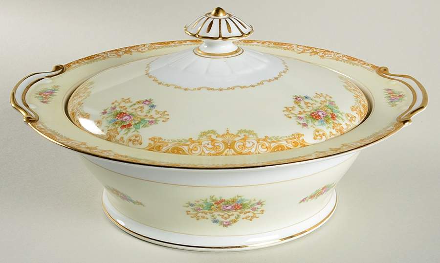 Mystery #198 Round Covered Vegetable by Noritake-1