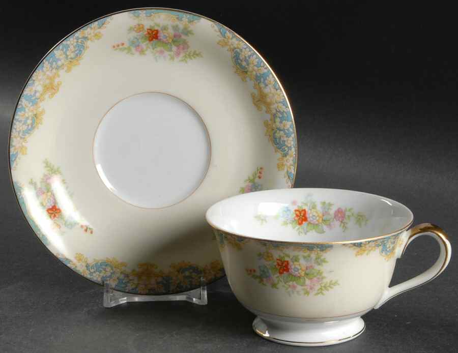 Mystery #210 Footed Cup & Saucer Set by Noritake-1