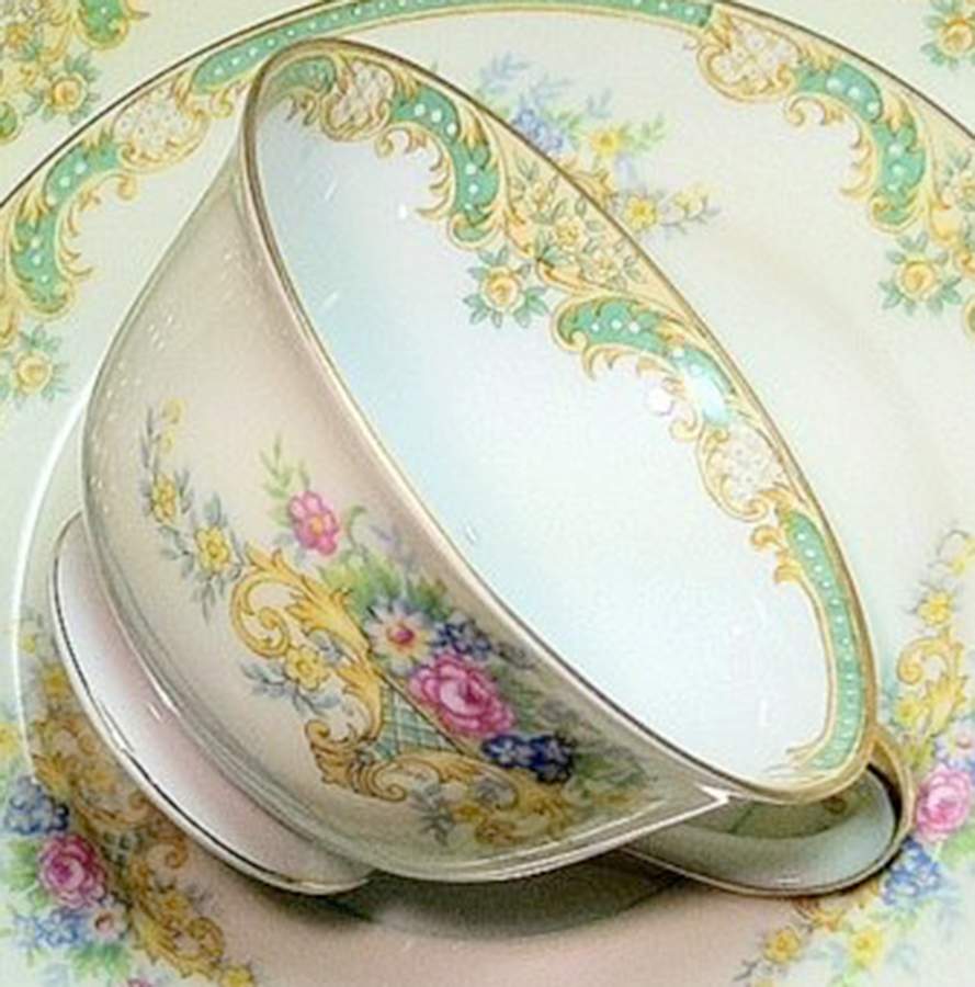 Mystery #227 Footed Cup by Noritake-1