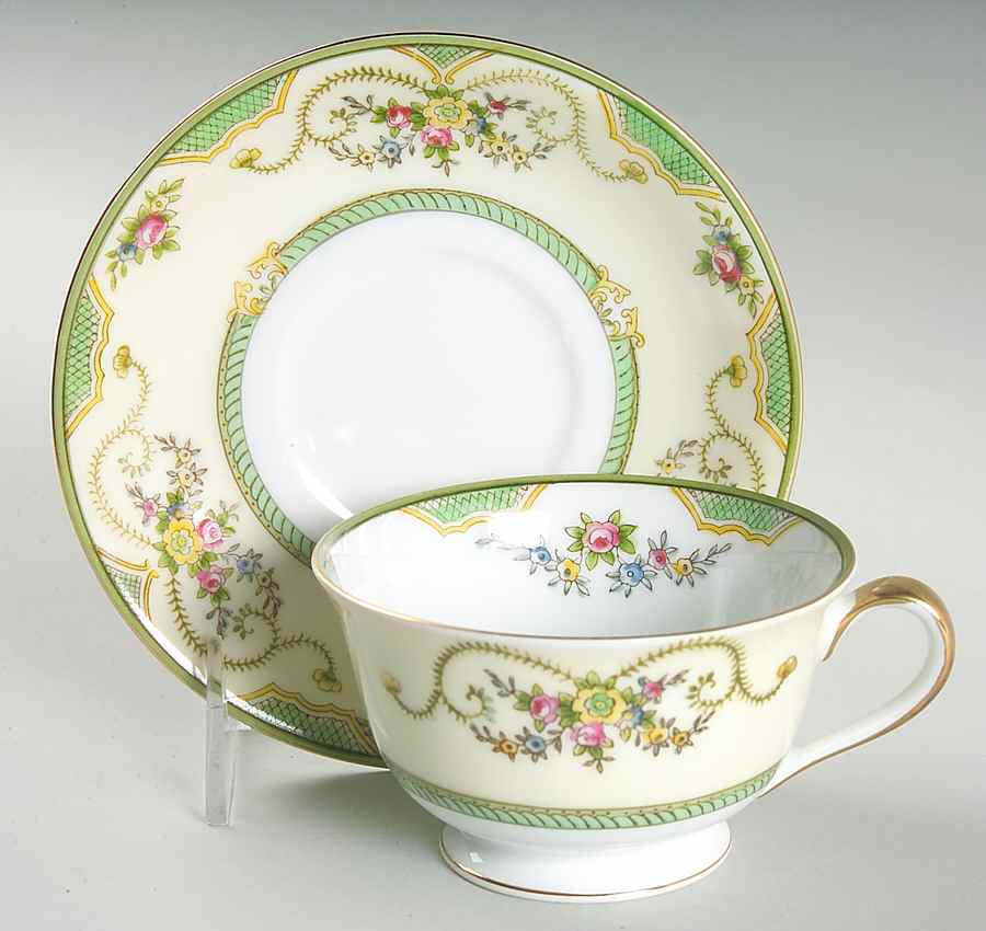 N101 Footed Cup & Saucer Set by Noritake-1