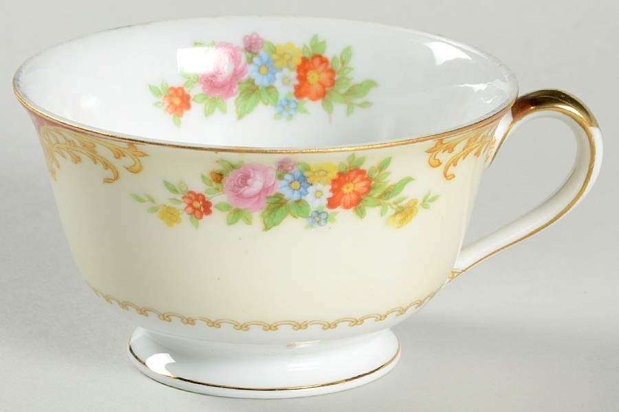N107 Footed Cup by Noritake-1