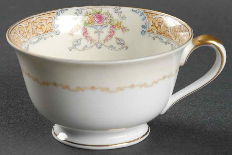 N111 Footed Cup by Noritake-1