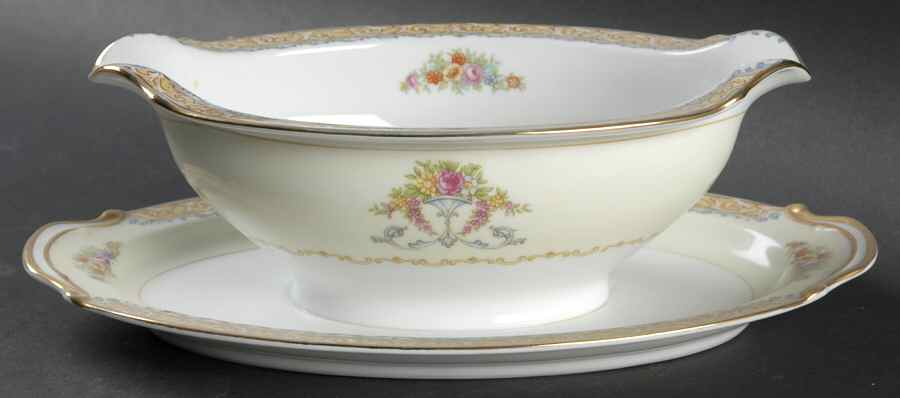 N111 Gravy Boat with Attached Underplate by Noritake-1