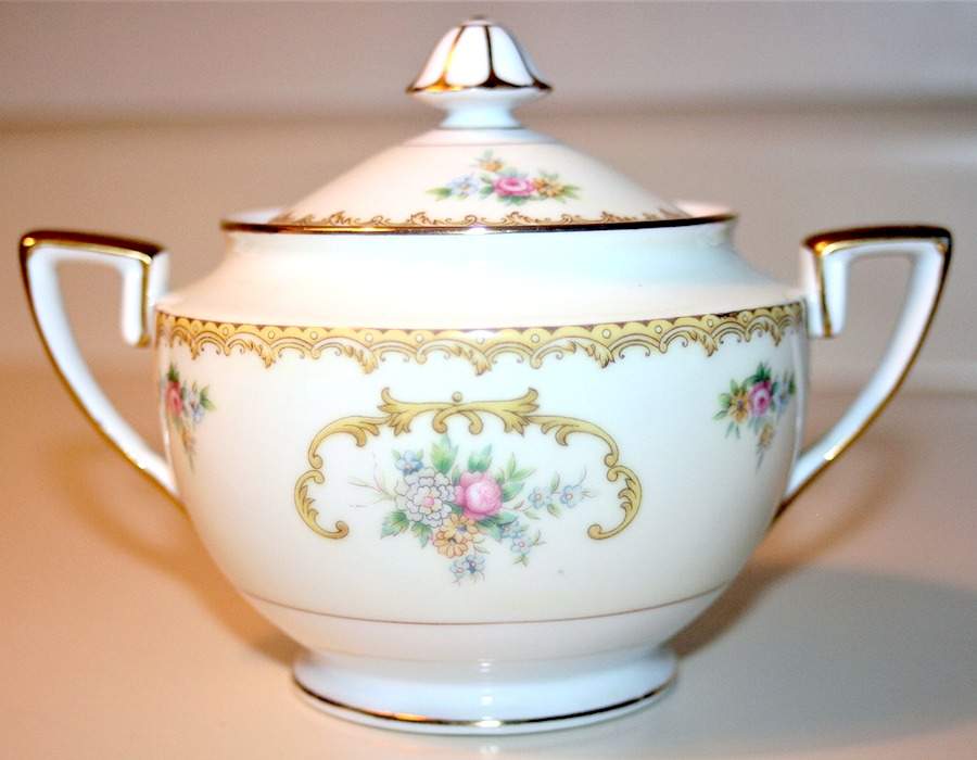 Conover Sugar Bowl & Lid by Noritake-1