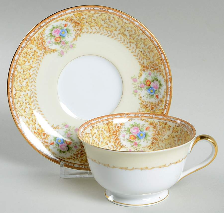 N125 Footed Cup & Saucer Set by Noritake-1