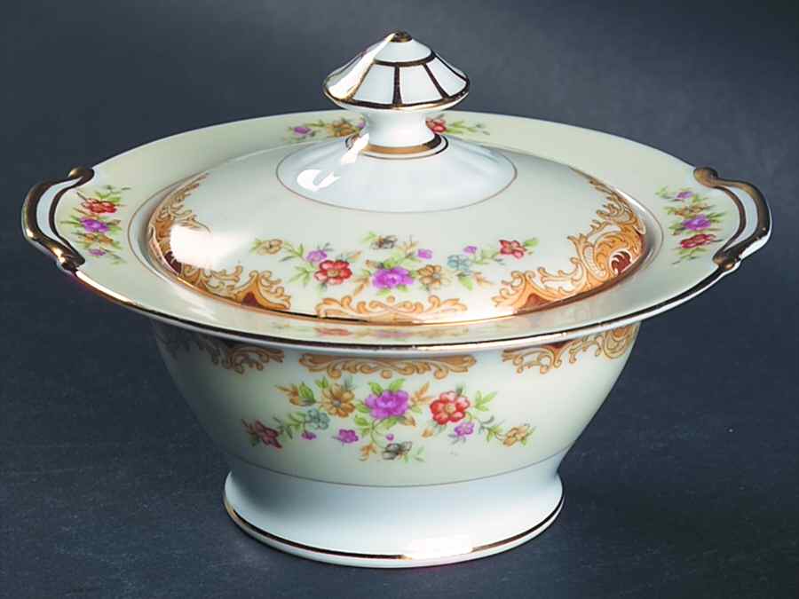 N132 Sugar Bowl & Lid by Noritake-1