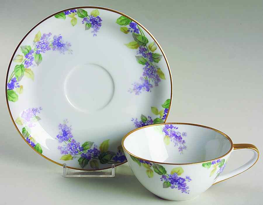 N137 Flat Cup & Saucer Set by Noritake-1