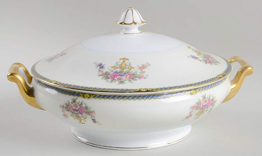 N138 Round Covered Vegetable by Noritake-1