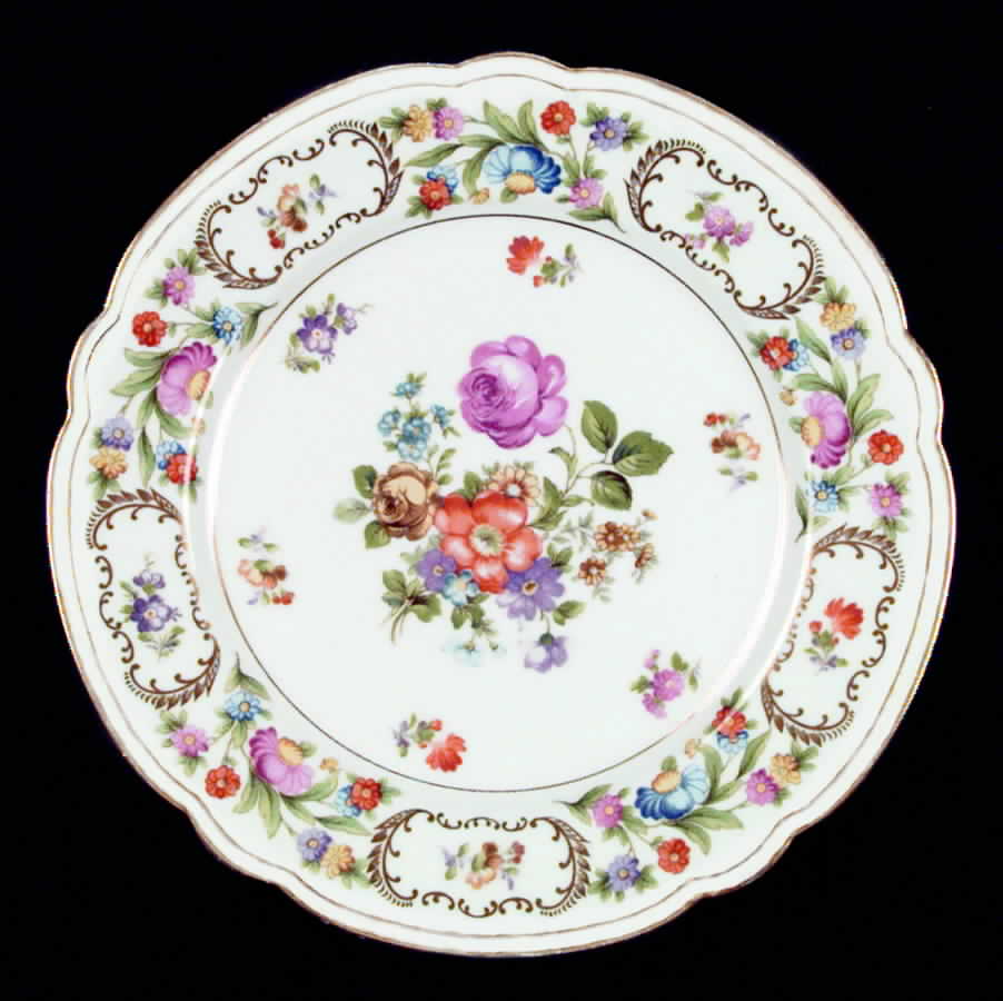 N152 Dinner Plate by Noritake-1