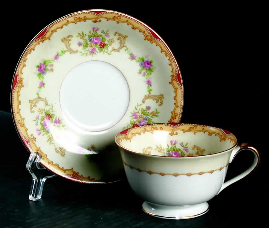 N154 Footed Cup & Saucer Set by Noritake-1