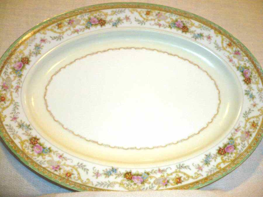 N174 13" Oval Serving Platter by Noritake-1