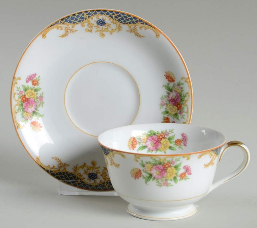 N179 Footed Cup & Saucer Set by Noritake-1