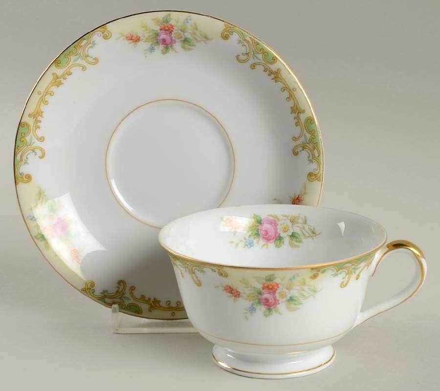 N186 Footed Cup & Saucer Set by Noritake-1
