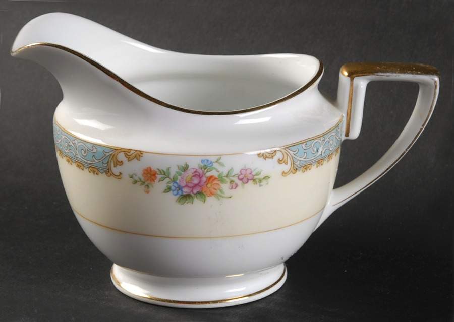 N193 Creamer by Noritake-1
