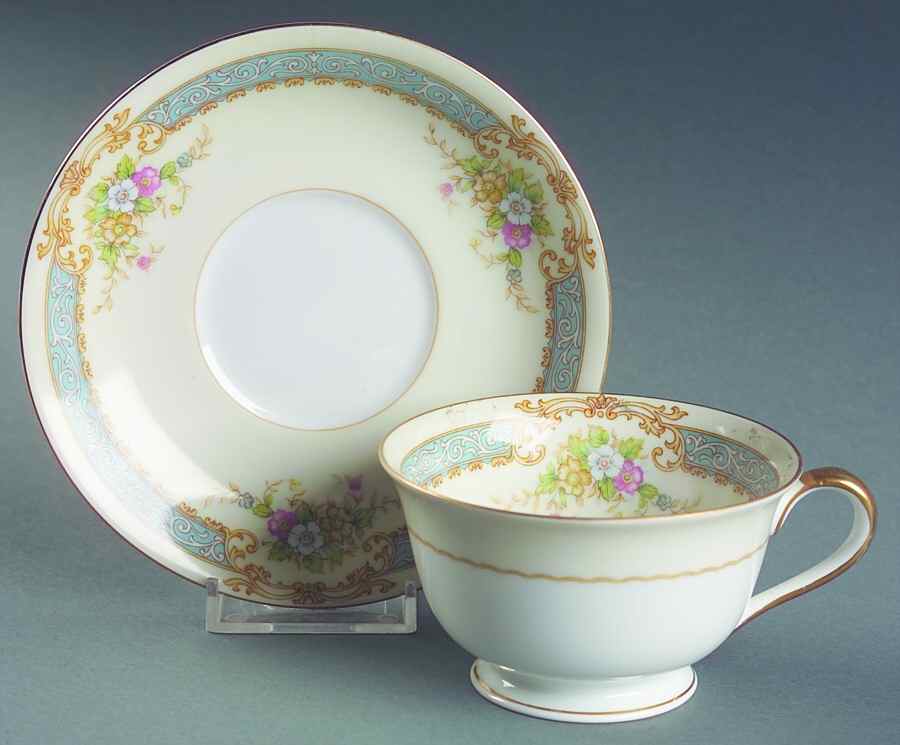 N21 Footed Cup & Saucer Set by Noritake-1