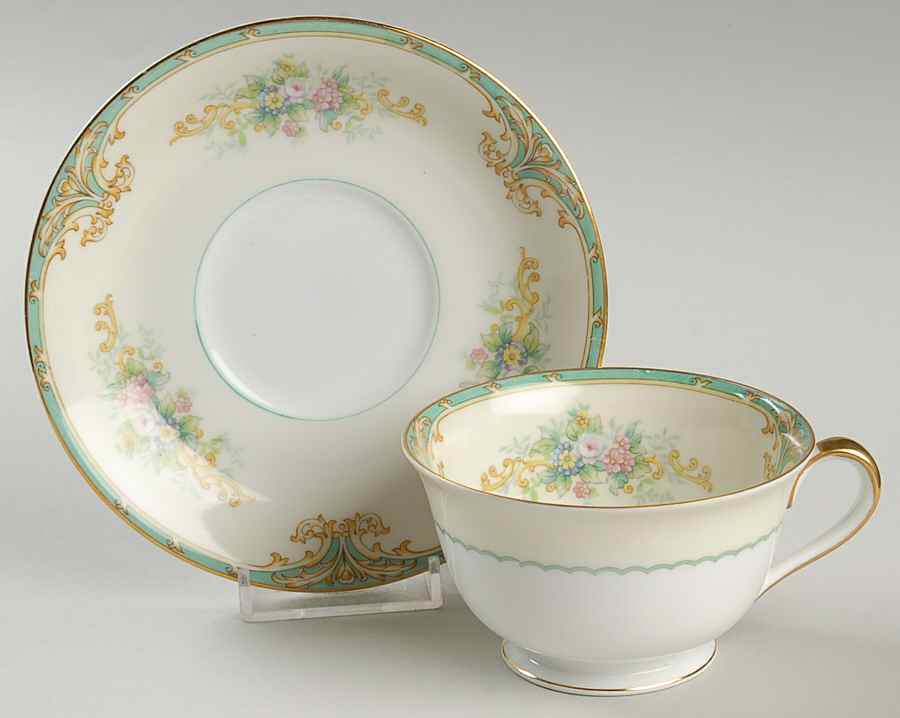 N213 Footed Cup & Saucer Set by Noritake-1