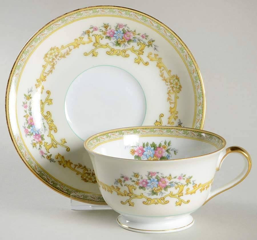 N214 Footed Cup & Saucer Set by Noritake-1