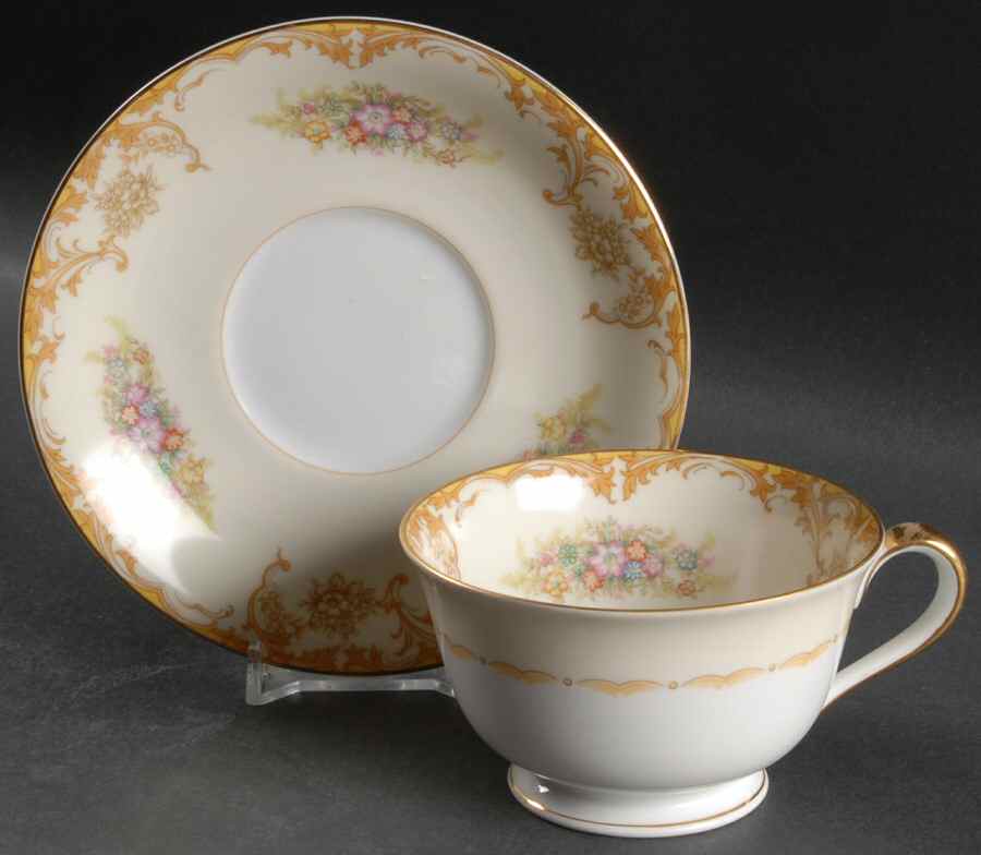 N22 Footed Cup & Saucer Set by Noritake-1