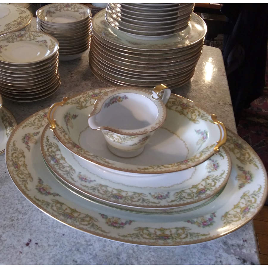 N222 16" Oval Serving Platter by Noritake-1