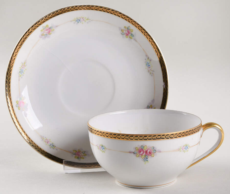 N224 Flat Cup & Saucer Set by Noritake-1