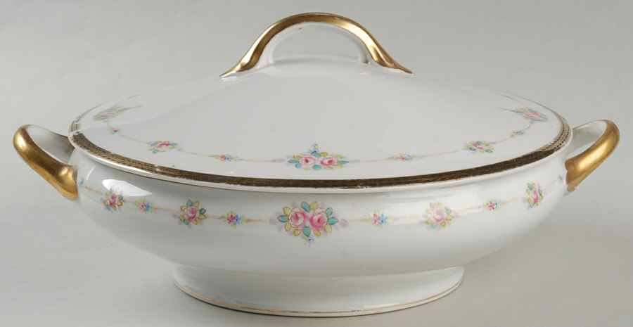 N224 Round Covered Vegetable by Noritake-1