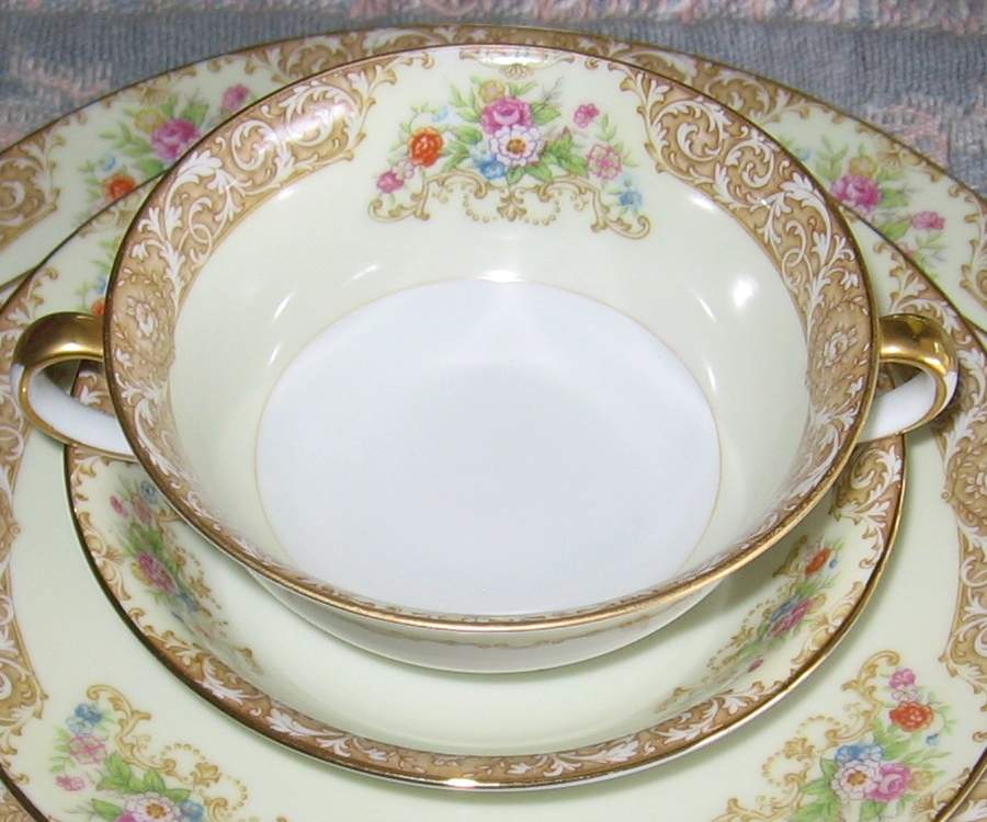 N231 Footed Cream Soup Bowl by Noritake-1