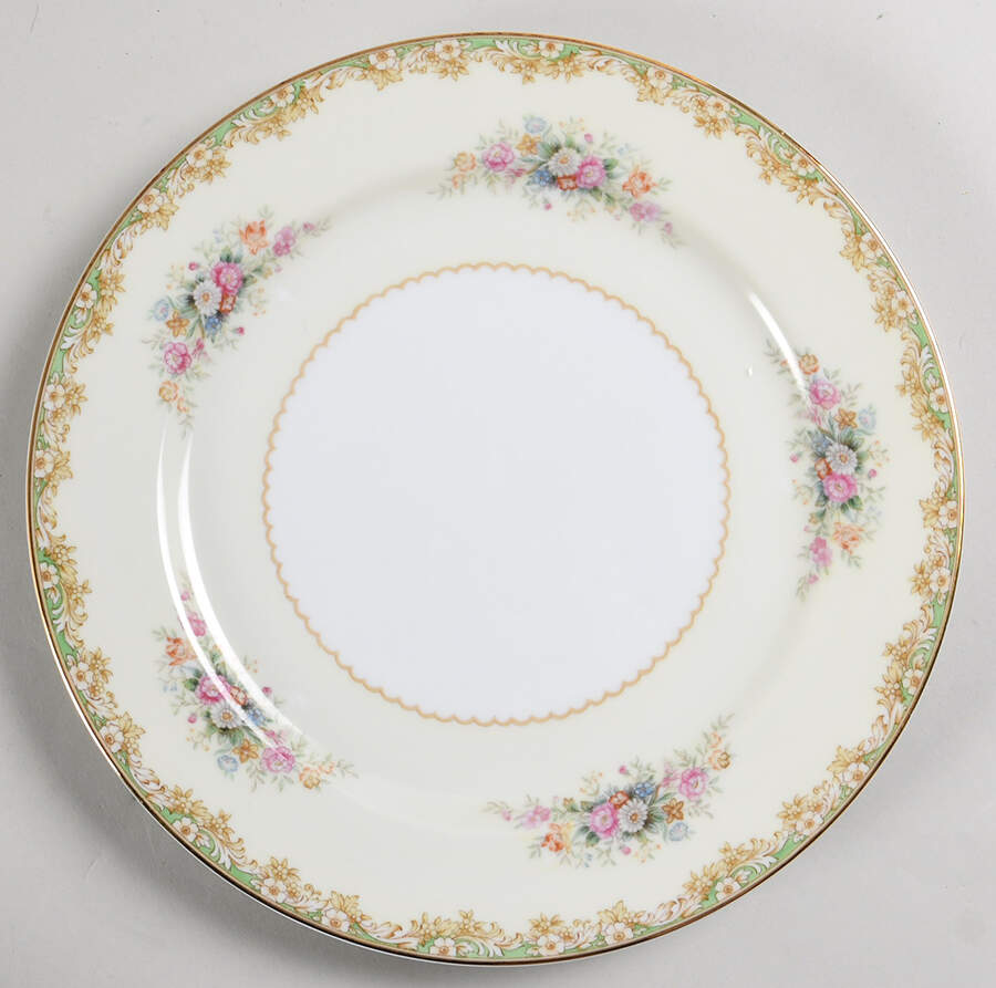 N235 Dinner Plate by Noritake-1