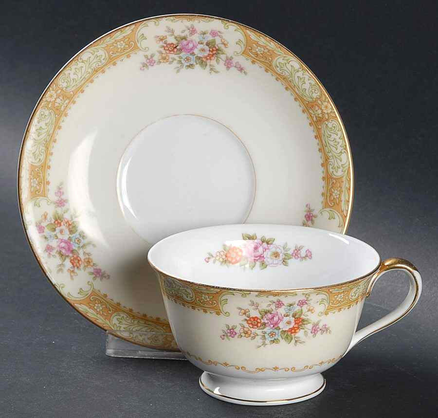 N268 Footed Cup & Saucer Set by Noritake-1