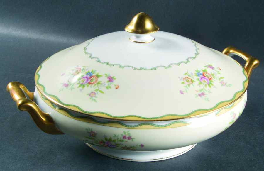 N284 Round Covered Vegetable by Noritake-1
