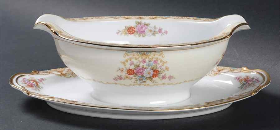 N290 Gravy Boat with Attached Underplate by Noritake-1