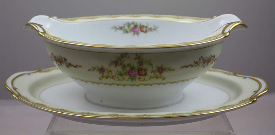 N307 Gravy Boat with Attached Underplate by Noritake-1