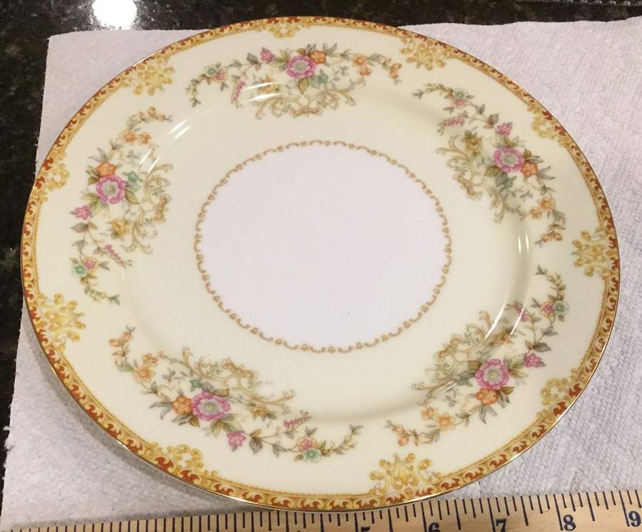 N31 Luncheon Plate by Noritake-1