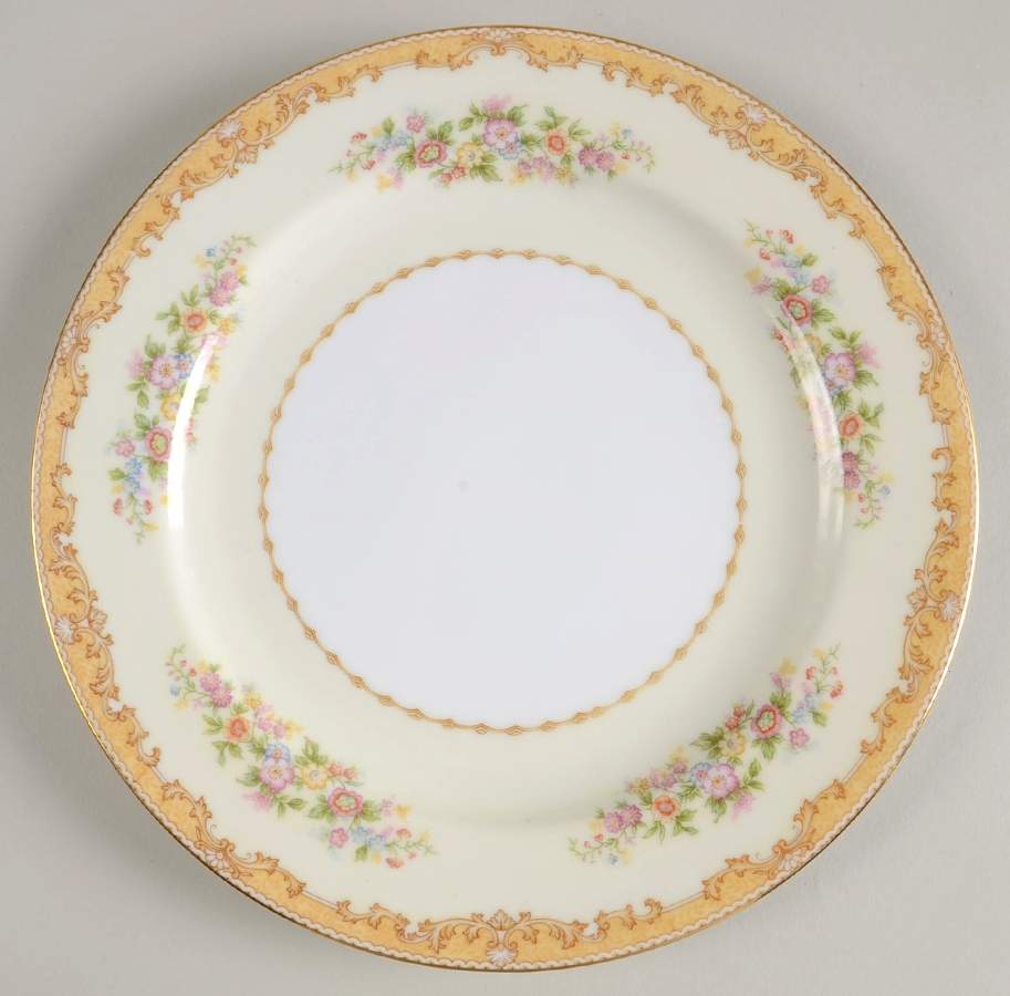 N319 Dinner Plate by Noritake-1
