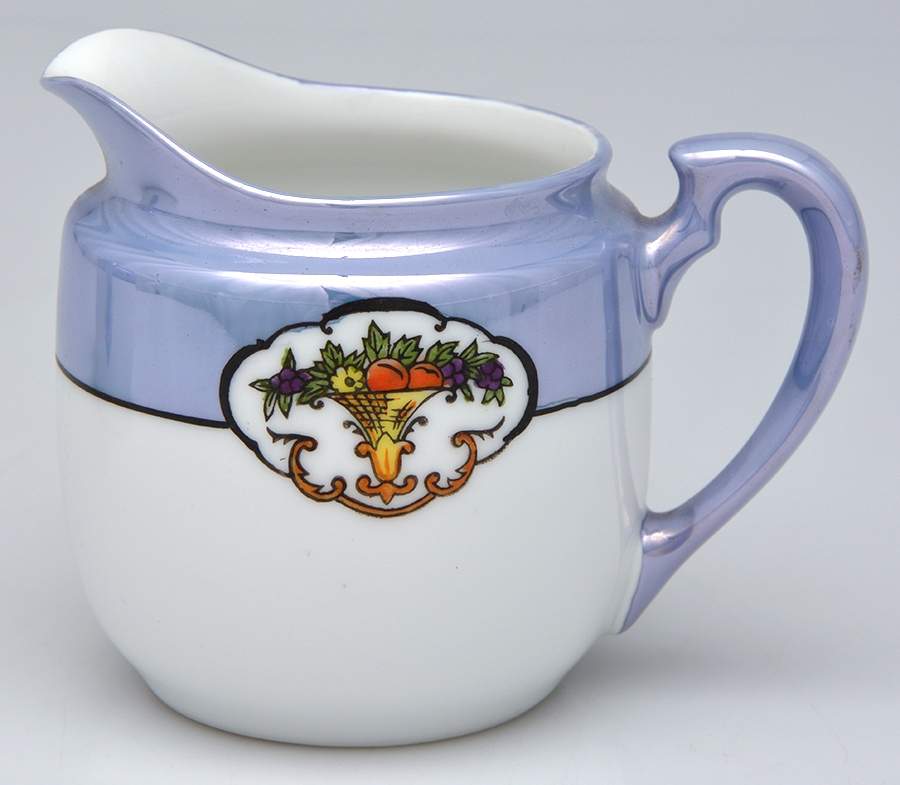 N320 Creamer by Noritake-1