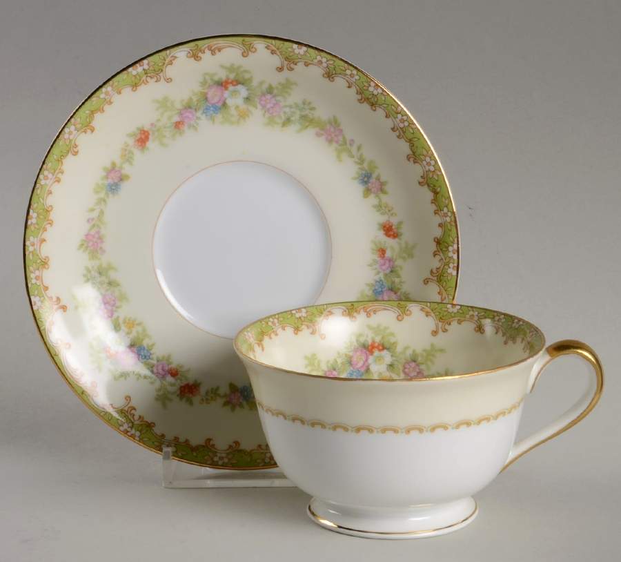 N33 Footed Cup & Saucer Set by Noritake-1