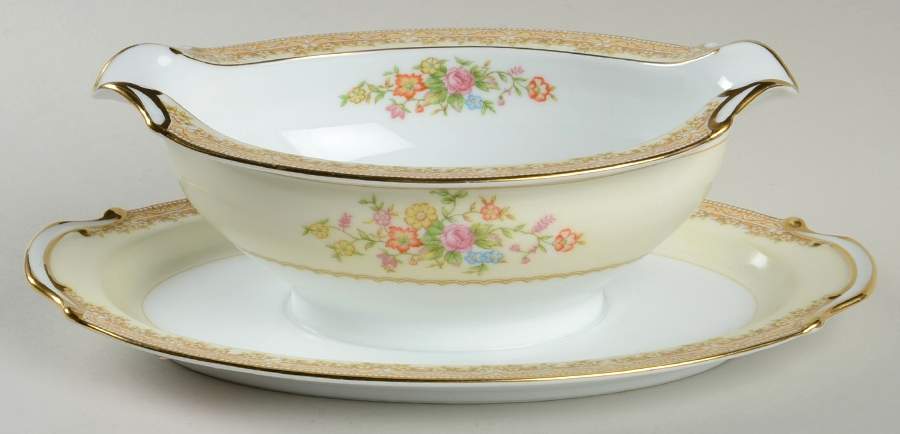 N366 Gravy Boat with Attached Underplate by Noritake-1