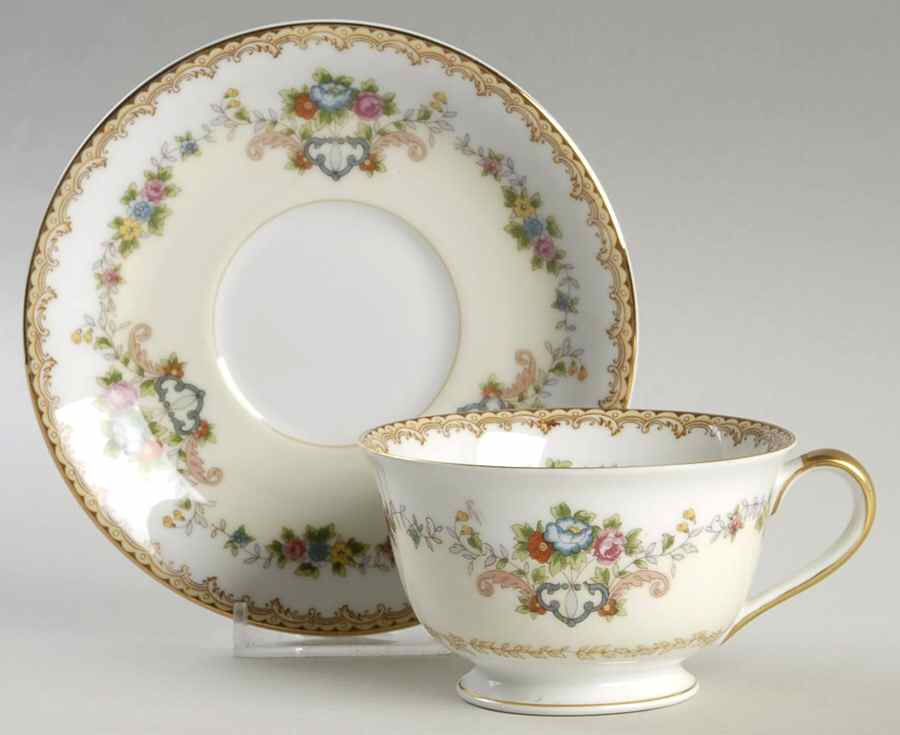 N367 Footed Cup & Saucer Set by Noritake-1