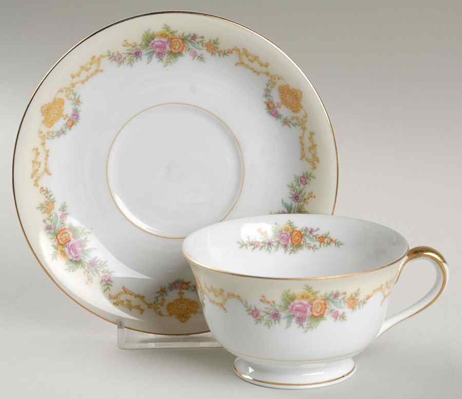N38 Footed Cup & Saucer Set by Noritake-1