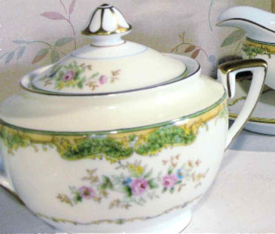 N384 Sugar Bowl & Lid by Noritake-1