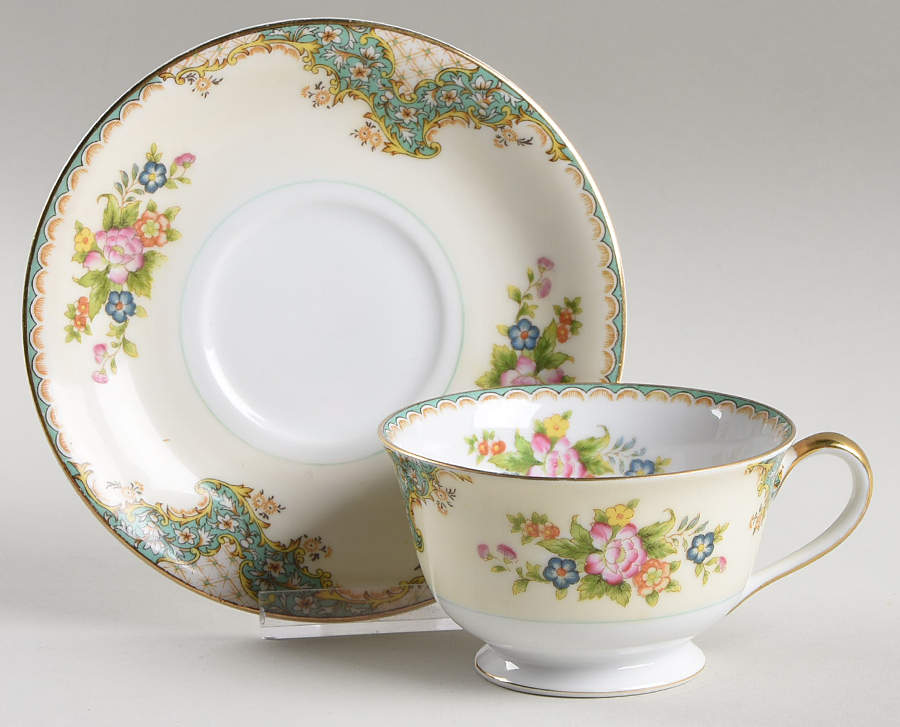 N385 Footed Cup & Saucer Set by Noritake-1