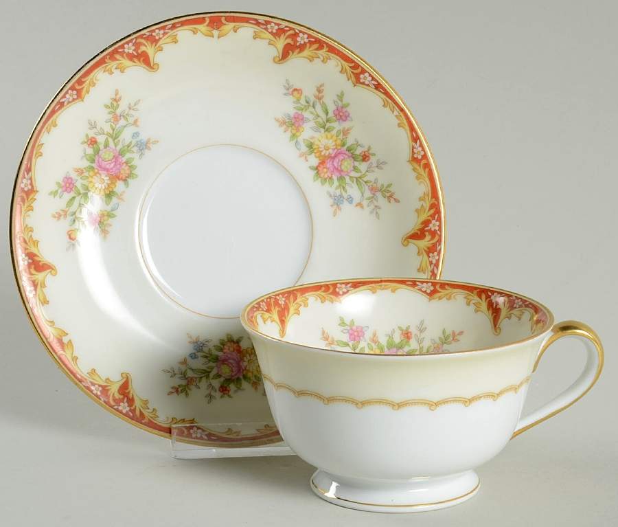 N393 Footed Cup & Saucer Set by Noritake-1