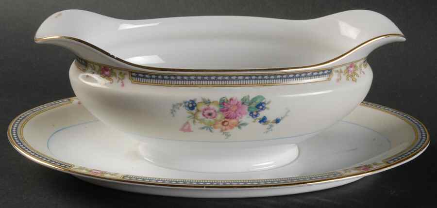 N418 Gravy Boat with Attached Underplate by Noritake-1