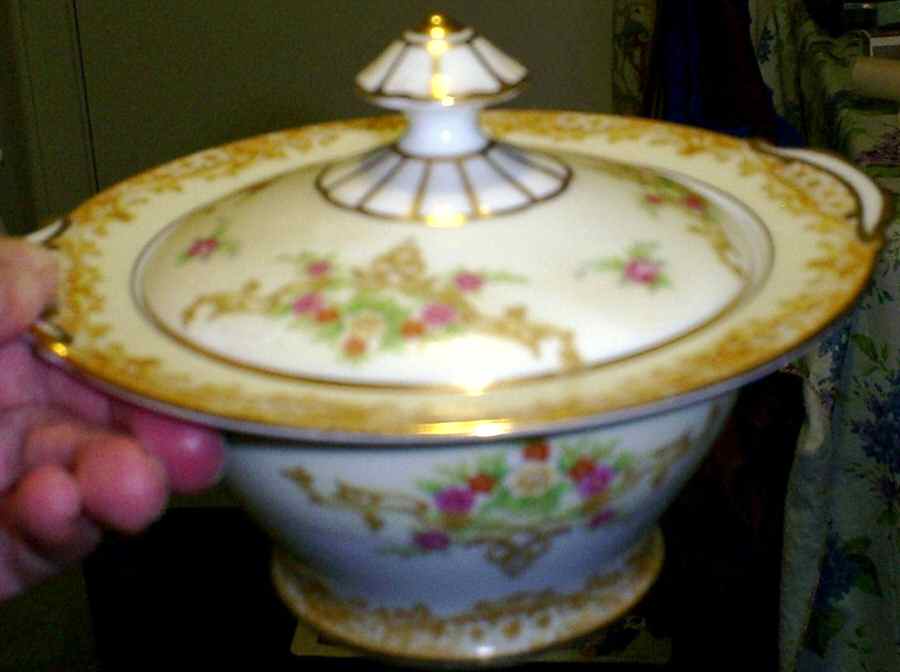 N421 Sugar Bowl & Lid by Noritake-1